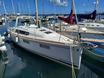 34' Beneteau 2020 Yacht For Sale